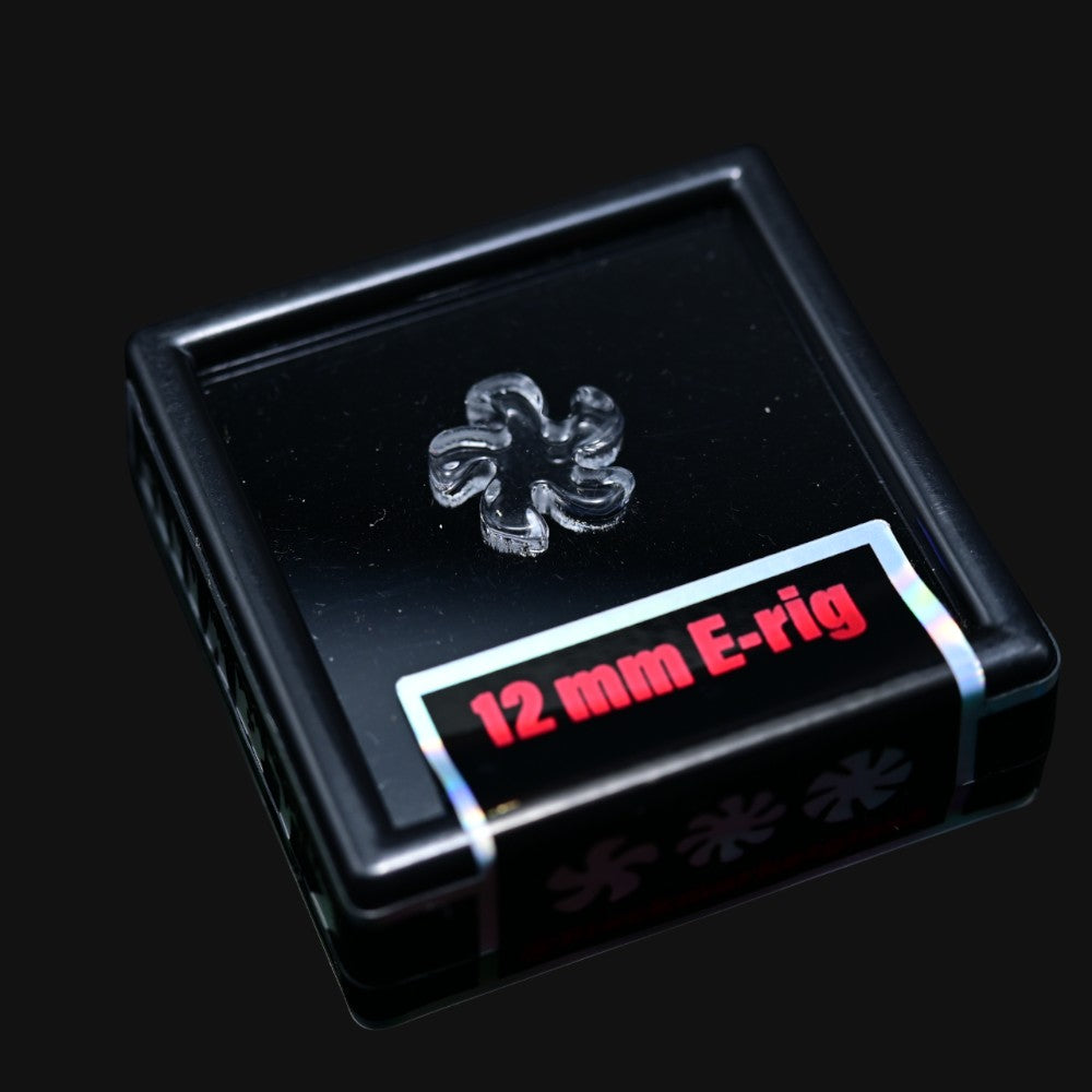 Black-Market-Glass-Quartz-Flake---15mm-6-Blades--121025-box
