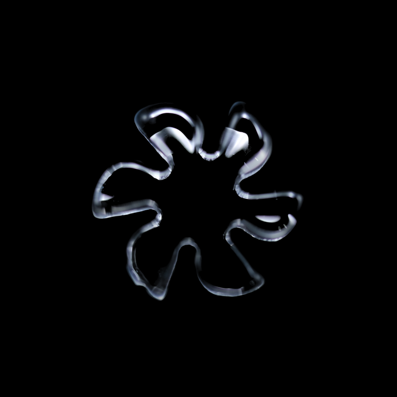 Black Market Glass Quartz Flake - 13mm/6 Blades