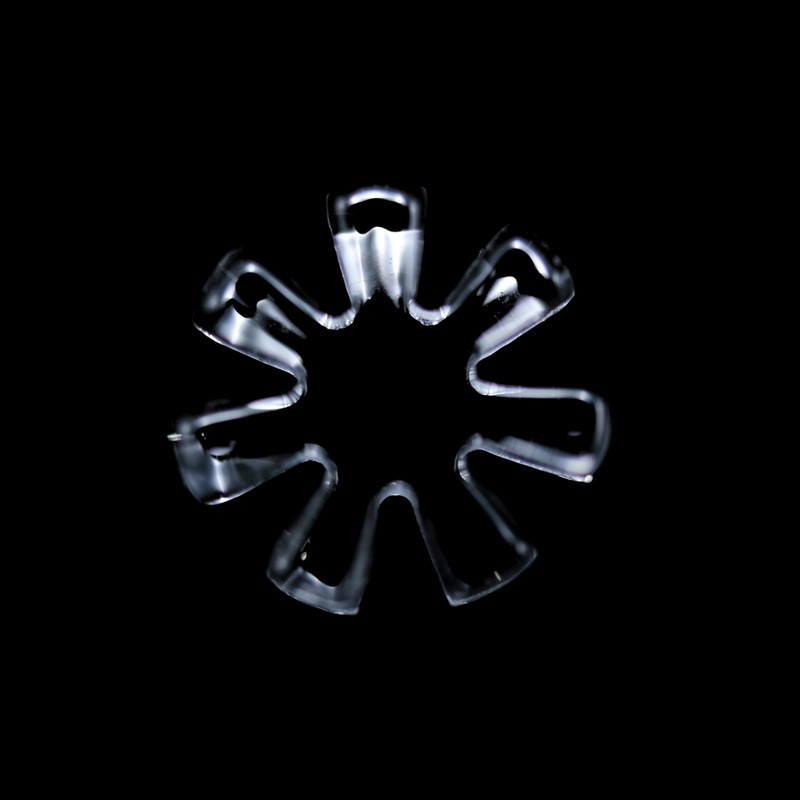 Black Market Glass Quartz Flake - 13mm/7 Blades