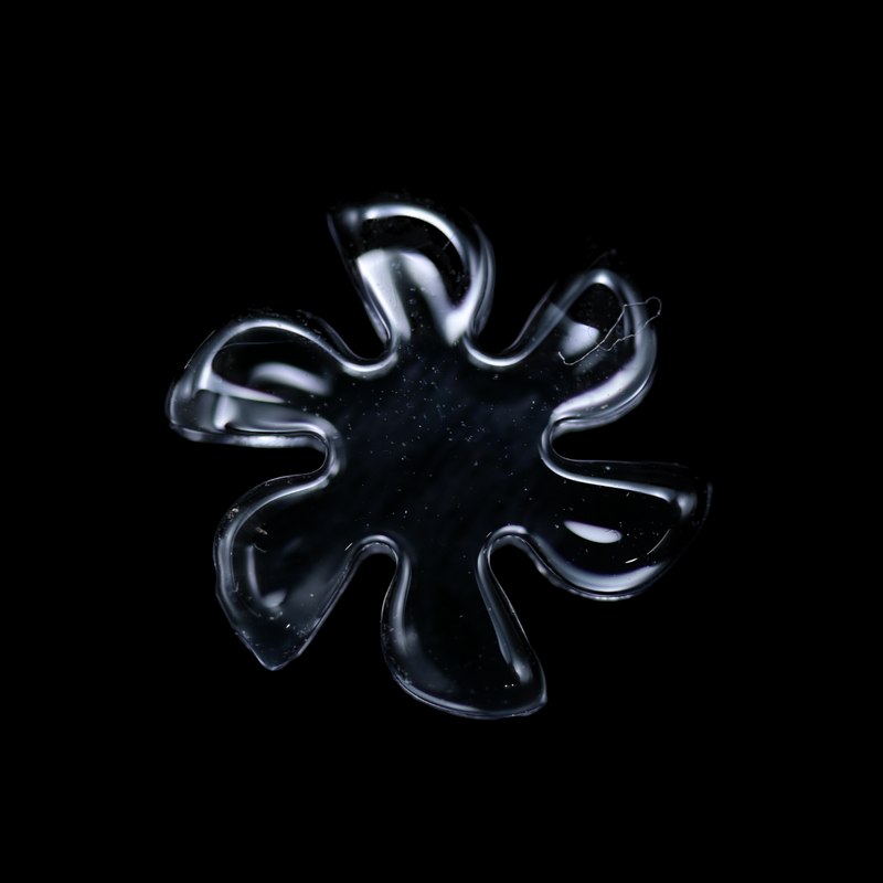 Black Market Glass Quartz Flake - 14mm/6 Blades