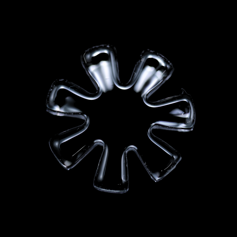 Black Market Glass Quartz Flake - 14mm/7 Blades