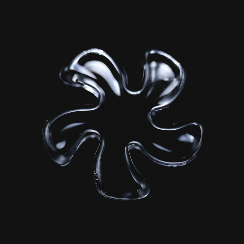 Black Market Glass Quartz Flake - 15mm/5 Blades