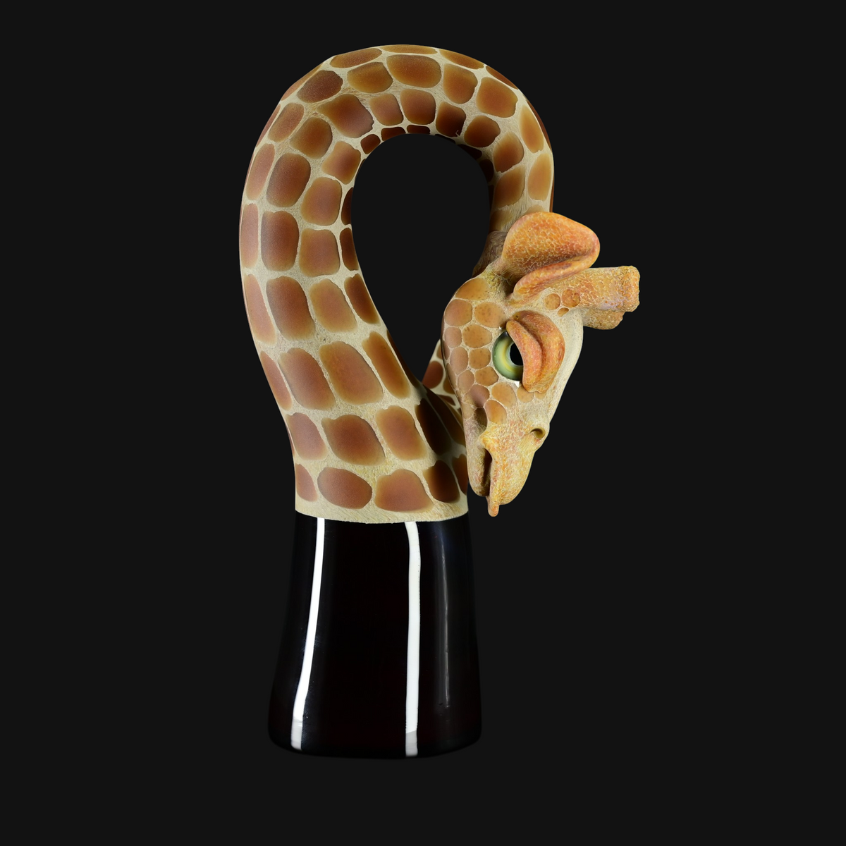 キリン ★ South African Giraffe レッグボーン Robertson Bent Neck Giraffe Rig — 710 Pipes Smoke Shop