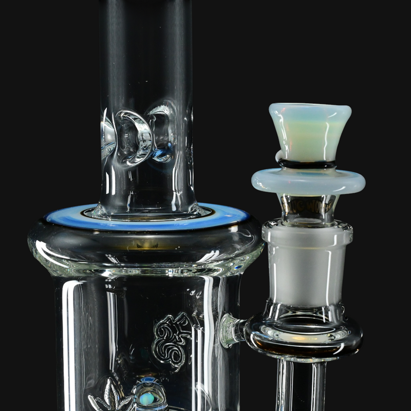 Slugworth Froth Top Hat Tube - Glow Stick slide