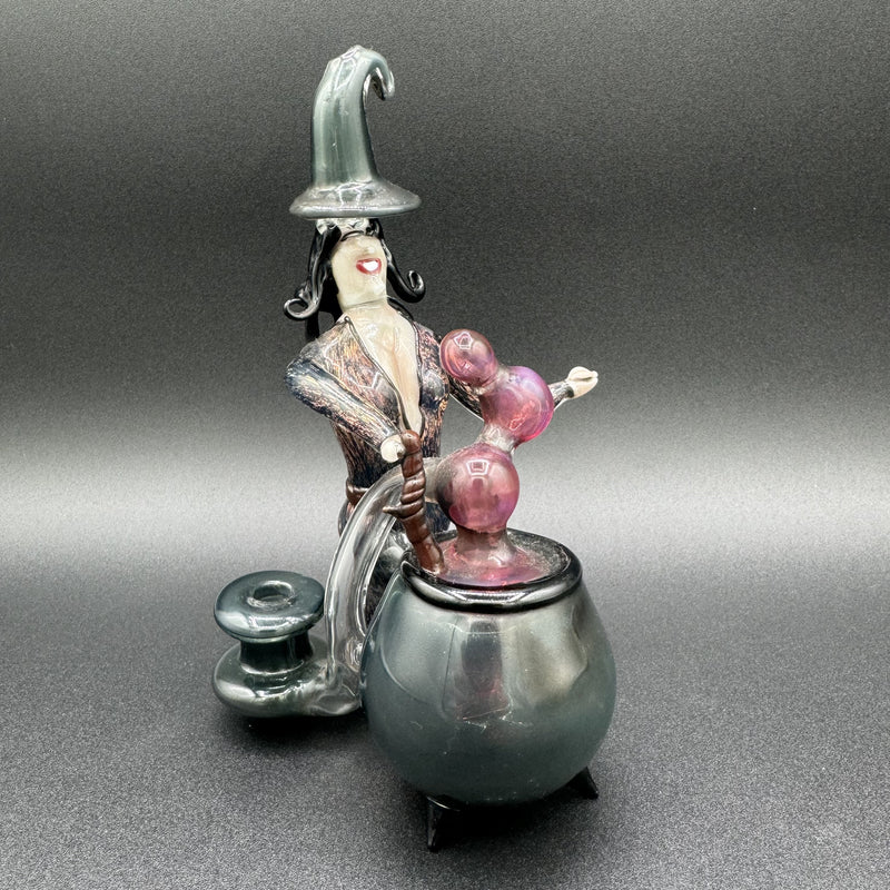 Rich Villa "Witches Get Stoned"