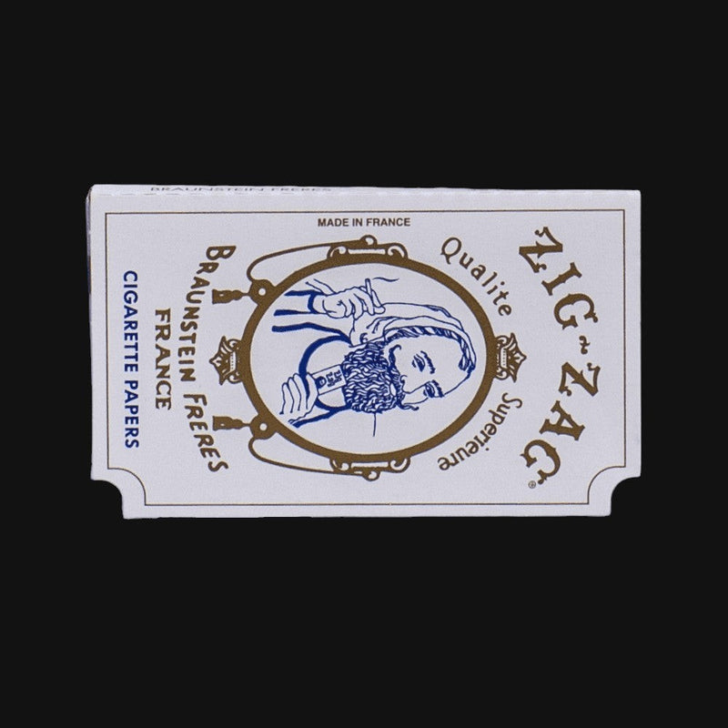 front view of zig zag original cigarette joint rolling papers