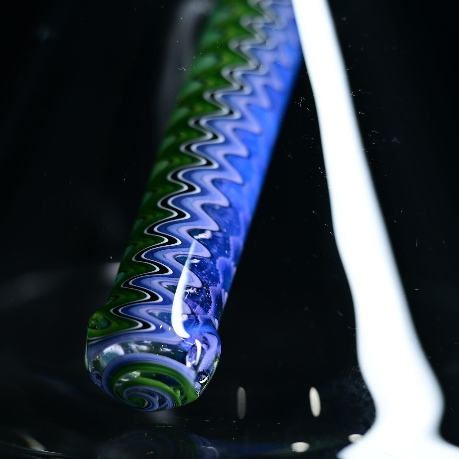 Fogz Glass Wig Wag Beaker (Green) | Online Smoke Shop | 710 Pipes